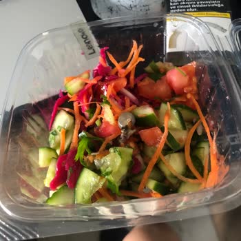 Köfteci Yusuf Siparişimden Salyangoz Çıktı