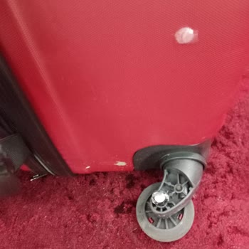 Pegasus Havayollarının Valizleri Tahrip Etmesi
