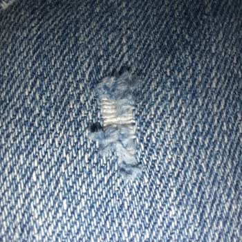 Mavi Jeans Firması Defolu Ürünleri Sorunsuz Diye Satıyor.