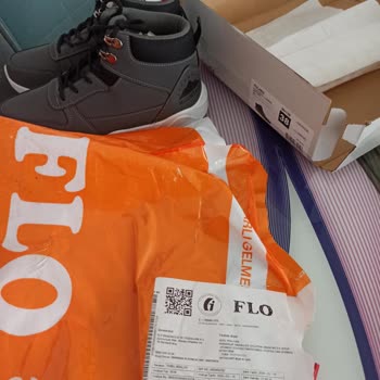 FLO Ayakkabı Ürünlerim Elime Teslim Edilmedi.