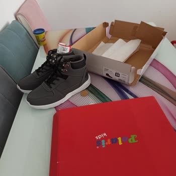 FLO Ayakkabı Ürünlerim Elime Teslim Edilmedi.