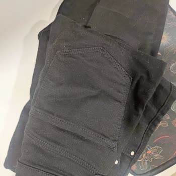 Mavi'nin Jeanı Kumaş Pantolon Gibi Aşırı Tüyleniyor