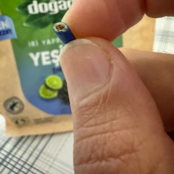 Doğadan Bergamotlu Yeşil Çaydan Çıkan Elektrik Kablosu Skandalı