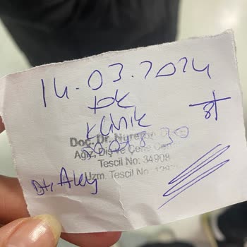 Sultanbeyli Ağız Ve Diş Sağlığı Eğitim Araştırma Hastanesi Saatler Süren Bekleme