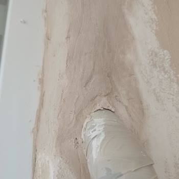 Arçelik Servisinin Klima Takarken Duvarıma Verdiği Büyük Hasar