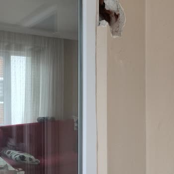 Arçelik Servisinin Klima Takarken Duvarıma Verdiği Büyük Hasar