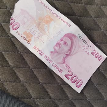 Halkbank ATM Yırtık Para Verdi