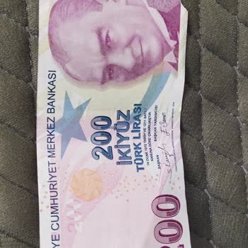Halkbank ATM Yırtık Para Verdi