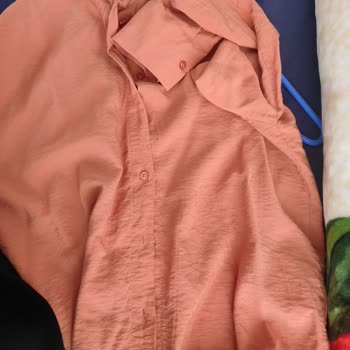 LCW Gömleğim Yıkayınca Küçüldü