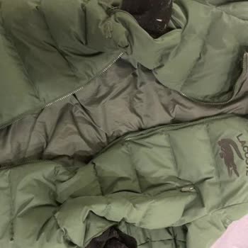 Lacoste Kaz Tüyü Mont Sorunu