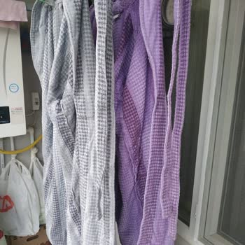 Özdilek'ten Havlu Bornoz Seti Aldık Tüğ Dökmeyi Bir Türlü Bitirmedi.