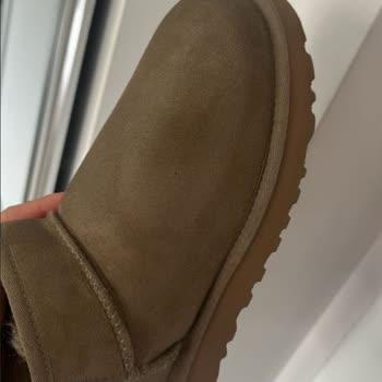 Online Lostra Ayakkabımı Temizlemek Yerine Kullanılmayacak Bir Hale Getirdiler