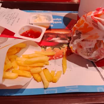 Burger King Atlaspark Burger Kong'da Hijyen Sorunu!