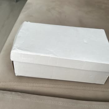 By Baran Bager Adlı Satıcı Alakasız Ürün Gönderdi Güvenilir Değil