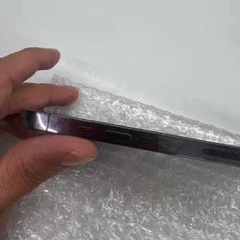 Troy Apple Premium Partner 14 Pro Max Ekran Bombeli Teslim Edilmeye Çalışılıyor