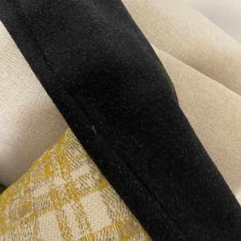 Stradivarius Tüylenmiş Kaban Gönderimi Yaptı