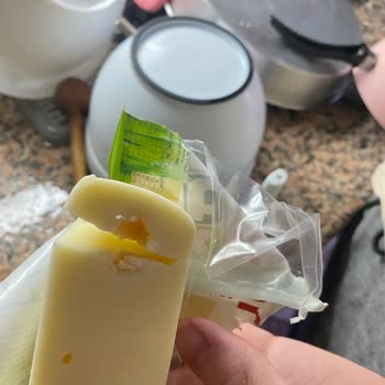 Teksüt Kaşar Peyniri İçerisinden Çıkanlar