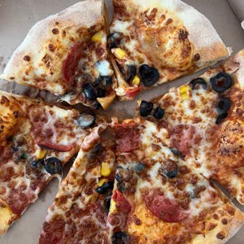 Domino's Bayat Ve Dağılmış Pizza