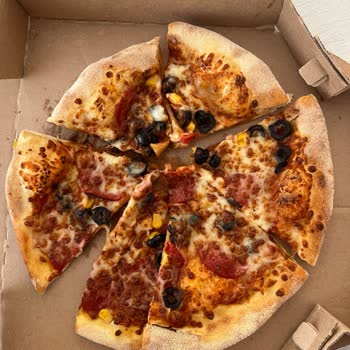 Domino's Bayat Ve Dağılmış Pizza