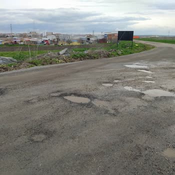 Uzunköprü Belediyesi Uzunköprü TOKİ Yolu Ve Araç Muayene İstasyonu Girişi