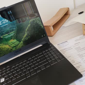 Yurtiçi Kargo Yüzüne Asus Marka Laptopumun Ekranı Kırık Geldi