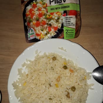 Yayla Bakliyat Yayla Marka Garnitürlü Pilav Görselle İçerik Farkı