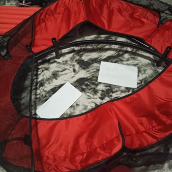 Clifton Spor'un Neredeyse Boş Malzemeyle Yolladığı Trambolin!