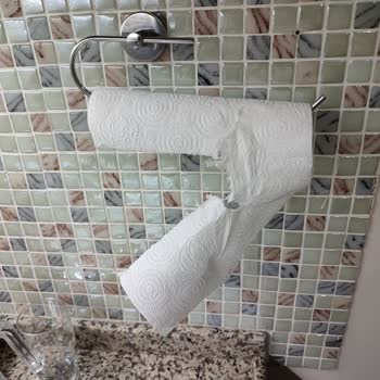 Selpak Kağıt Havlu Kopmuyor, Yırtılıyor.