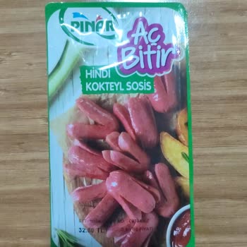 Pınar Et ve Süt Açılmamış Pakette Sinek