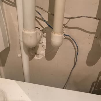 DemirDöküm Kombi Çok Titriyor, Ses Çıkarıyor Ve Duvara Zarar Verdi