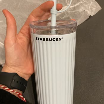Starbucks Yanlış Ürün Bilgisi Girip Eksik Ürün Gönderiyor