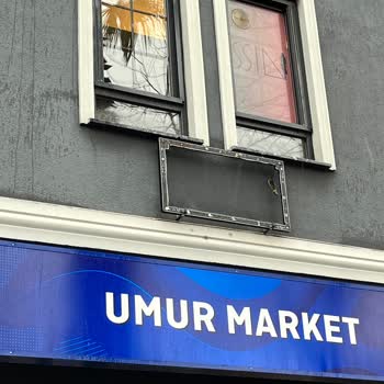 Çınar Reklam (Çanakkale)  Kusurlarının Arkasında Durmadı