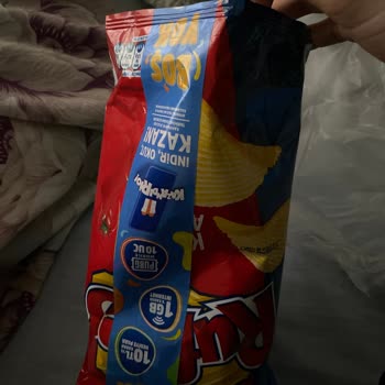 Ruffles Cips Paketinde Yabancı Cisim Tehlikesi!