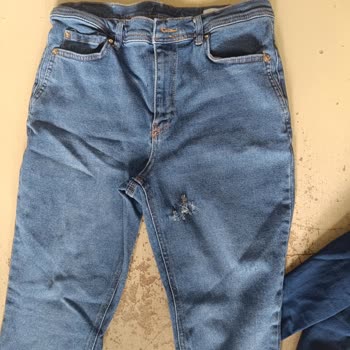 Pantolon Dünyası Giyilecek Gibi Olmayan Gönderim