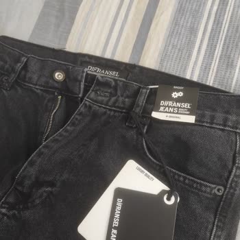 Flaw Wear Yanlış Marka Pantolon Satıyor!
