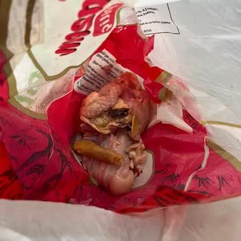 BİM Tazem Piliç İltihaplanmış Aşılanmış Tavuk Satıyor.