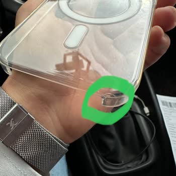 Teknosa İphone 14 Pro Kılıfında İçten Çatlak Sorunu