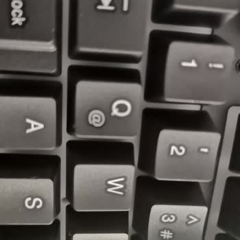 Carrefour SA'dan Aldığım Hytech Klavye, Mouse Takımı, Arızalıdır