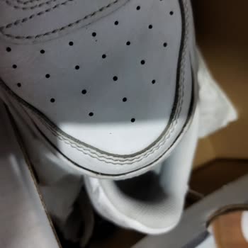 Sneaks Up Sattığı Ürünün Arkasında Durmuyor