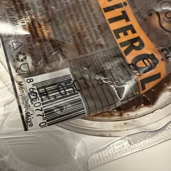 BİM'in Sattığı Küflü Profiterol