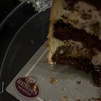 Hemşin Unlu Mamülleri Hijyensiz Ve Kalitesiz Pastane