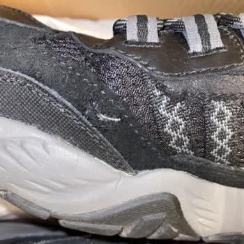 Skechers Ayakkabı Kısa Sürede Durduk Yere Delindi!