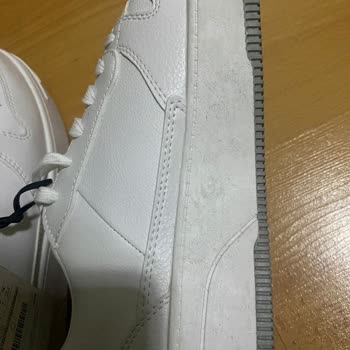 Pull & Bear: Received Used, Dirty Shoe in Order