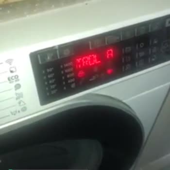 Hoover Çamaşır Makinesi Ekran Işık'larının Yanıp Yanıp Sönmesi