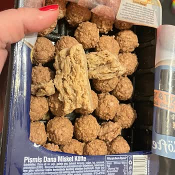 Namet Markası Misket Köftede Kötü Kokan Madde