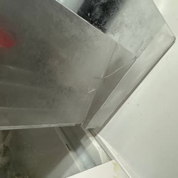 Vestel Buzdolabı Plastik Çekmecesi Kendi Kendine Çatladı