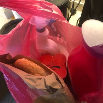 Özensiz Paketleme Yemek Sepeti Market