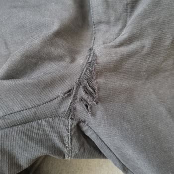 Steinbock Pantolon 1 Senede Çöp Oldu