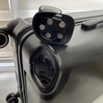 Bagzy İlk Kullanımda Bozulan Valiz Ve İlgisiz Satıcı Tepkisi