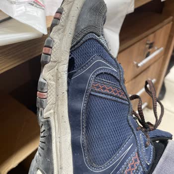 Skechers Ayakkabı Alt Açılma Ve Arka Şerit Çatlama